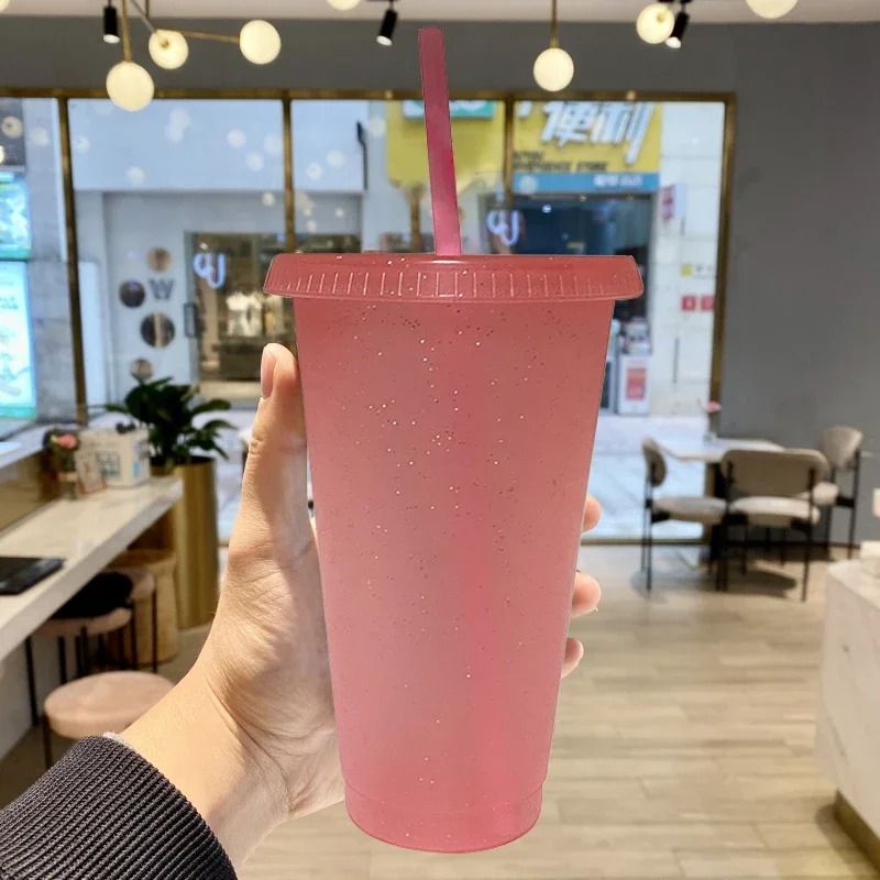 أكواب لامعة للحفلات الصيفية أك - مراجعة Training Cup Straw وسعره