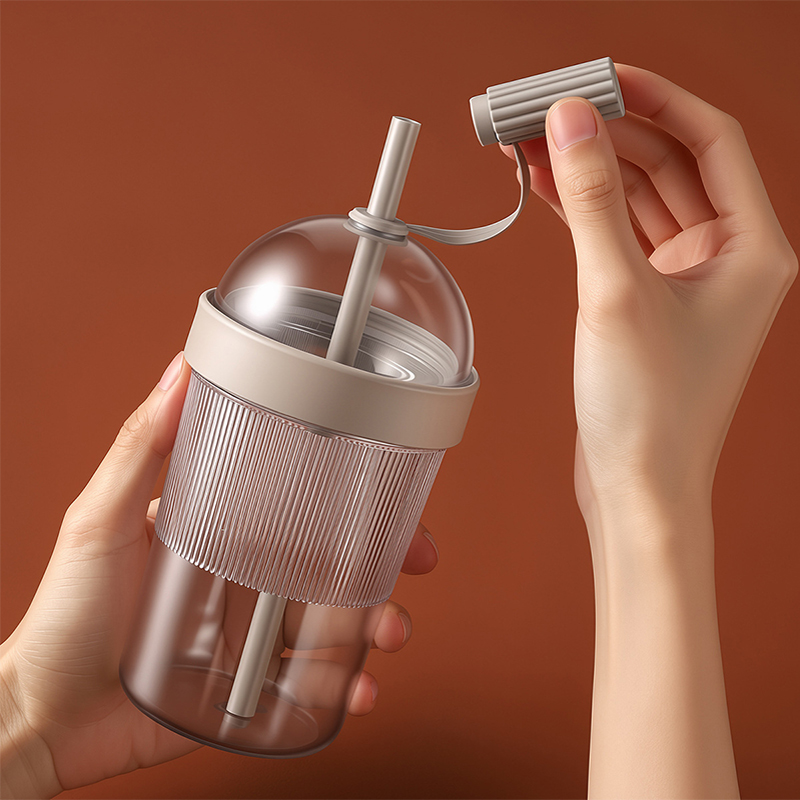 أكواب قهوة مع أغطية قابلة لإعا - مراجعة Training Cup Straw وسعره