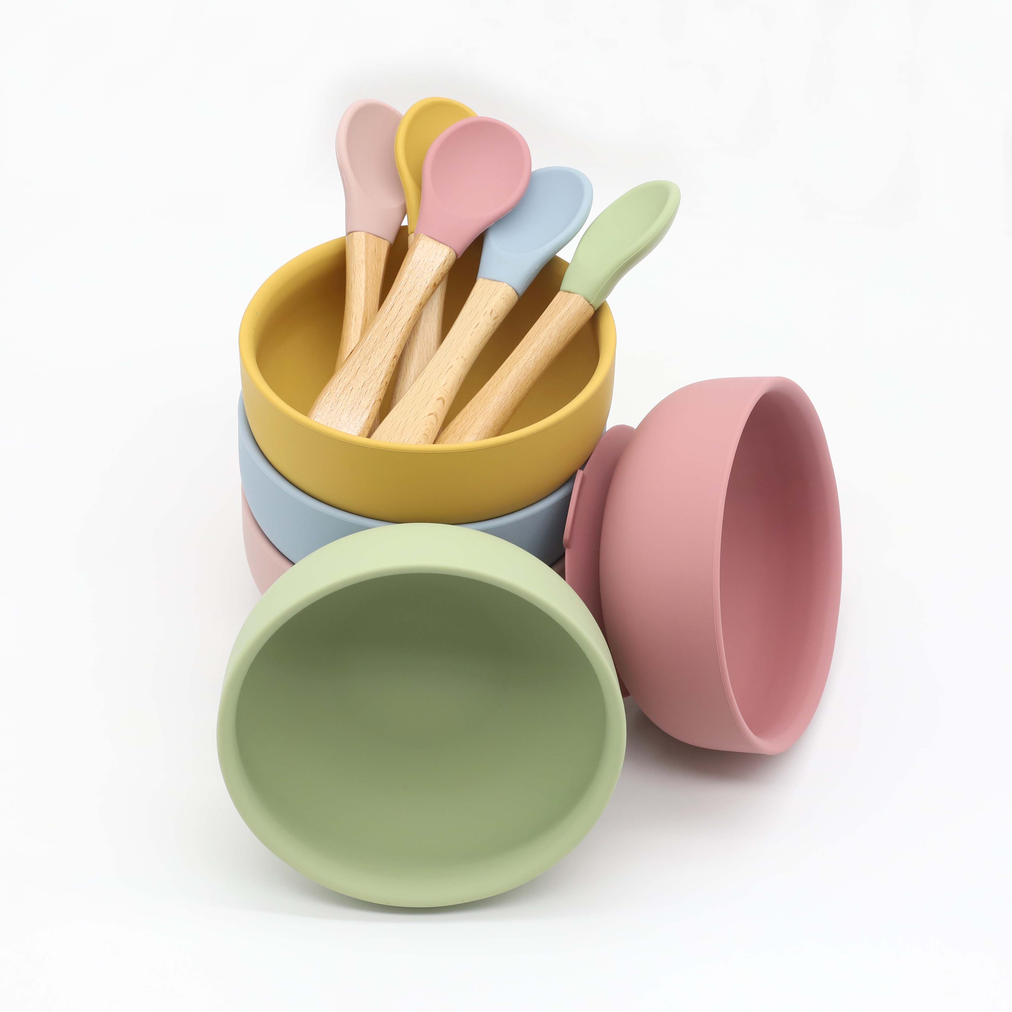 وعاء سيليكون مع كوب شفط، ملعقة - مراجعة Baby Food Guide وسعره