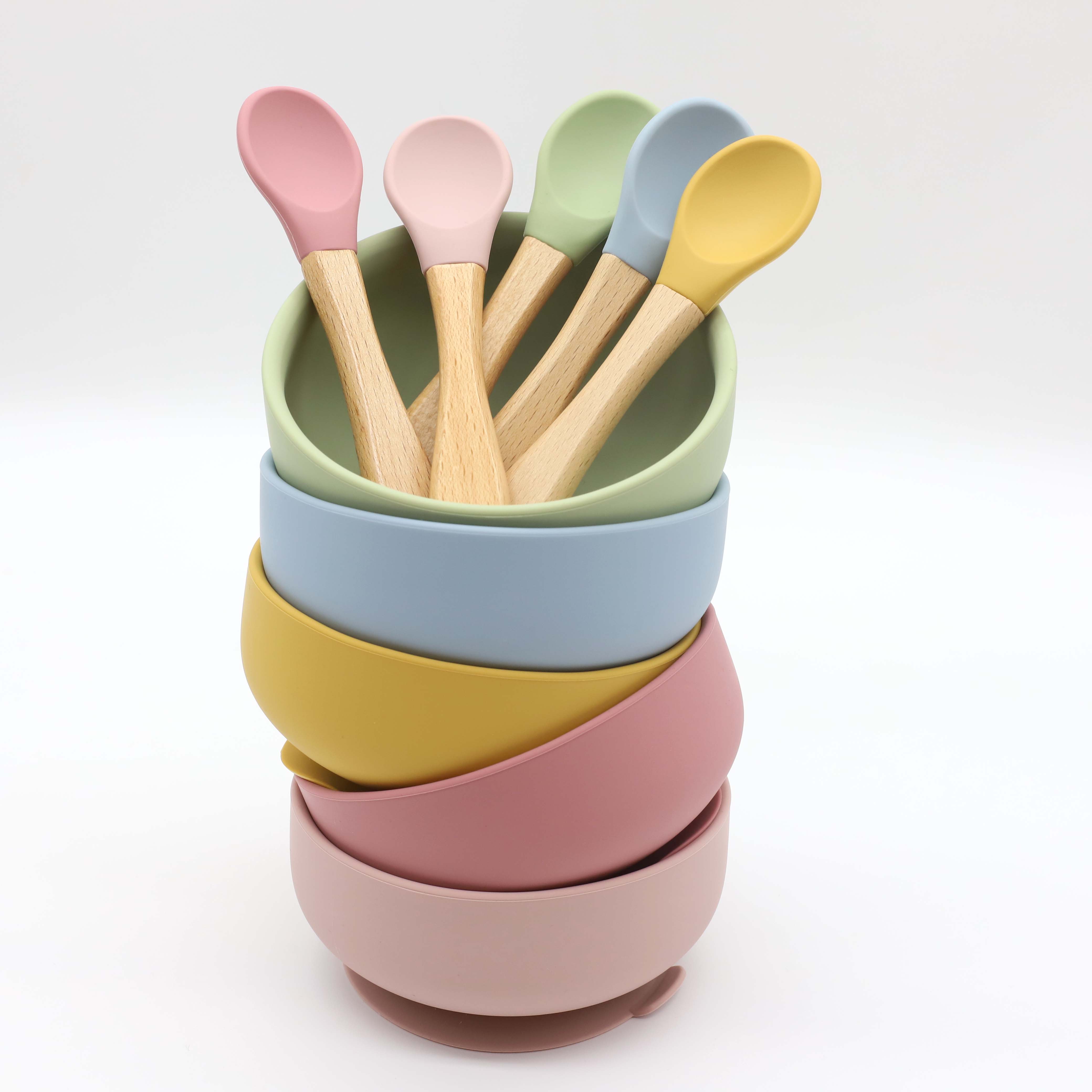 وعاء سيليكون مع كوب شفط، ملعقة - مراجعة Baby Food Guide وسعره